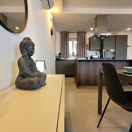 Apartmán Stylish - Modern - Large Terrace - 2 Bed - 200 M From Sea - Fully Air Con St. Paul's Bay Exteriér fotografie