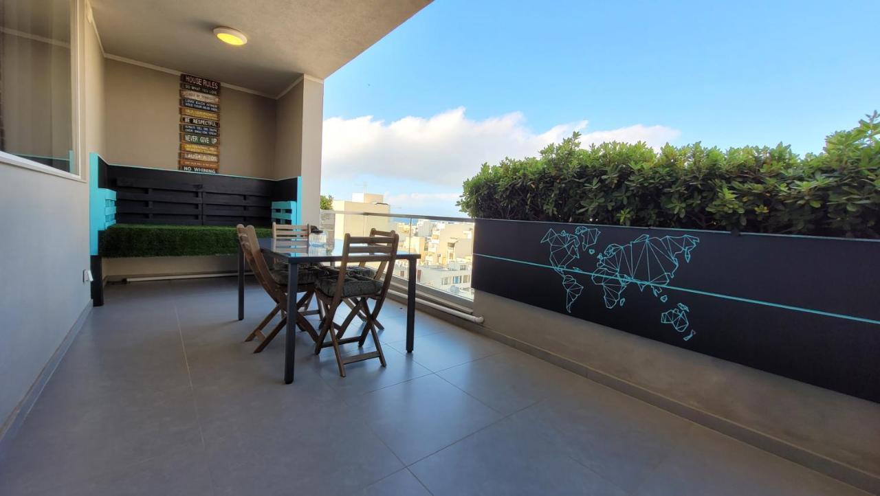 Apartmán Stylish - Modern - Large Terrace - 2 Bed - 200 M From Sea - Fully Air Con St. Paul's Bay Exteriér fotografie